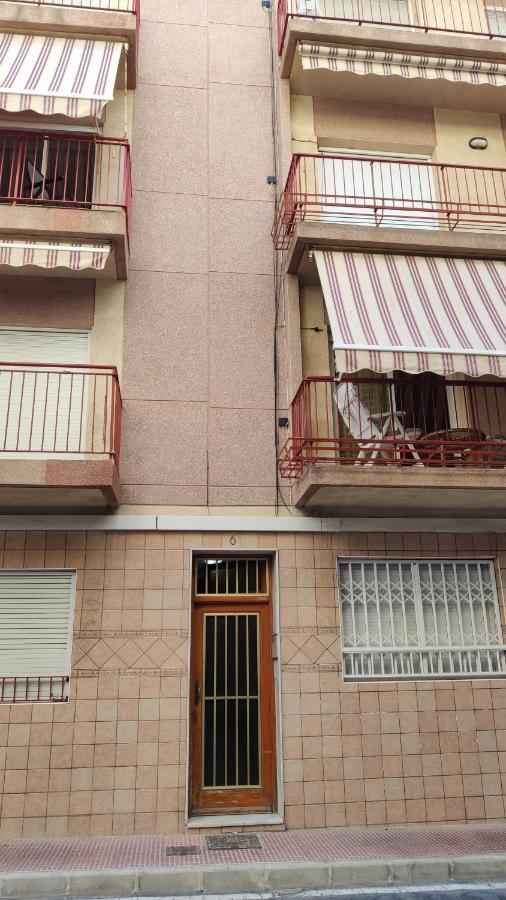 Sunny Apartment Near The Beach ซานตาโปลา ภายนอก รูปภาพ
