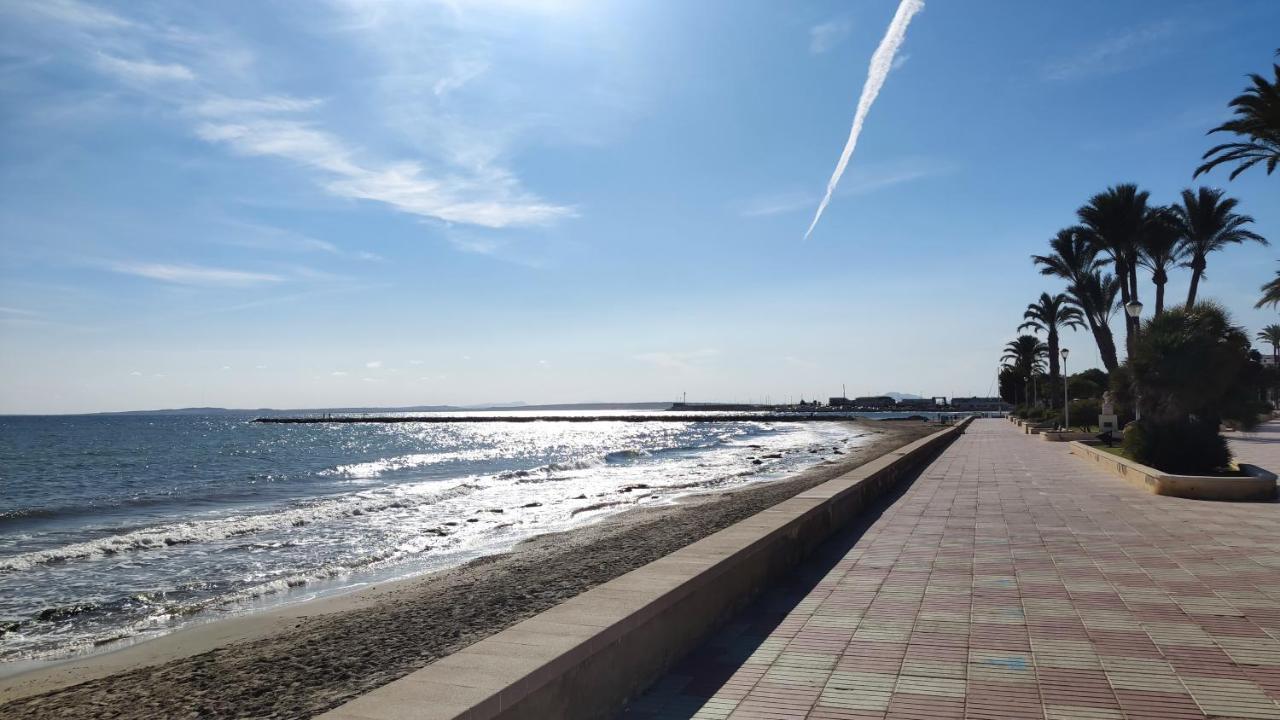 Sunny Apartment Near The Beach ซานตาโปลา ภายนอก รูปภาพ
