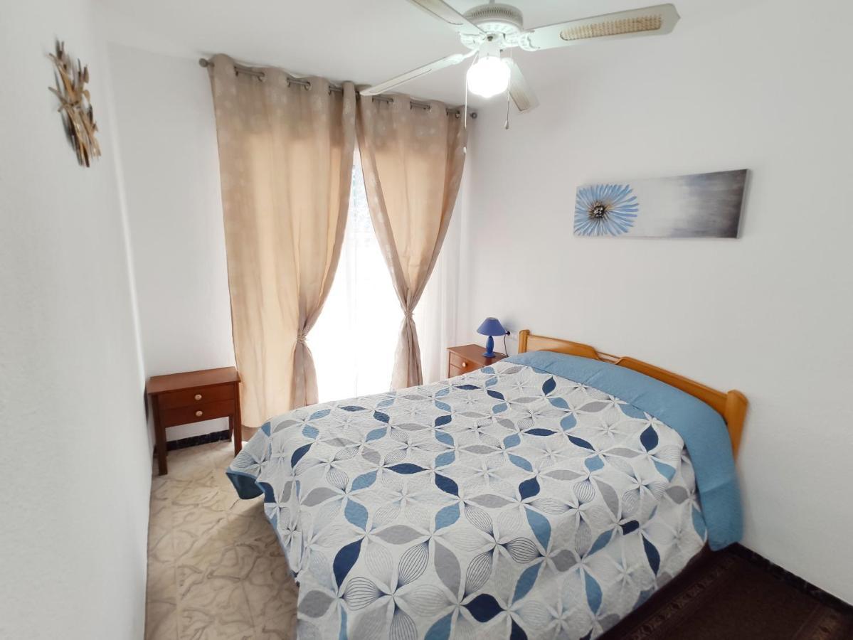 Sunny Apartment Near The Beach ซานตาโปลา ภายนอก รูปภาพ